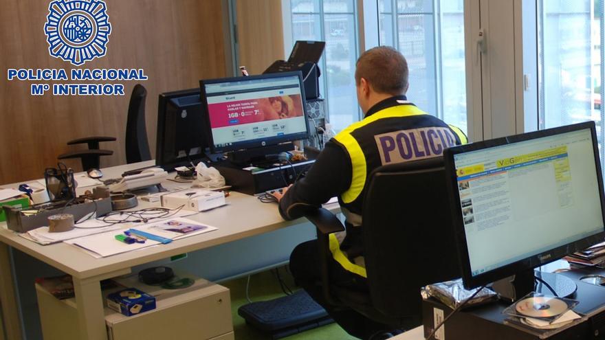 policía compra internet