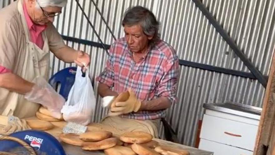 Puliendo tortillas en Chile