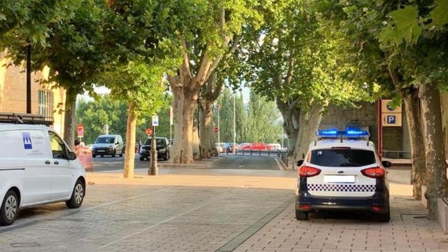 coche de Policía Nacional, calle, Logroño