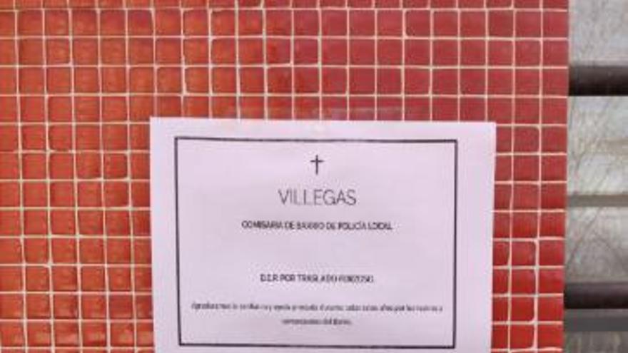cartel contra el cierre de la comisaría de Villegas