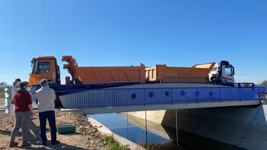 nuevo puente sobre el canal de lodosa en calahorra
