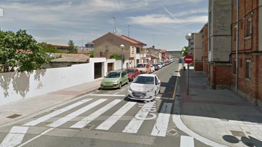 calle salamanca con calle toledo, en Logroño