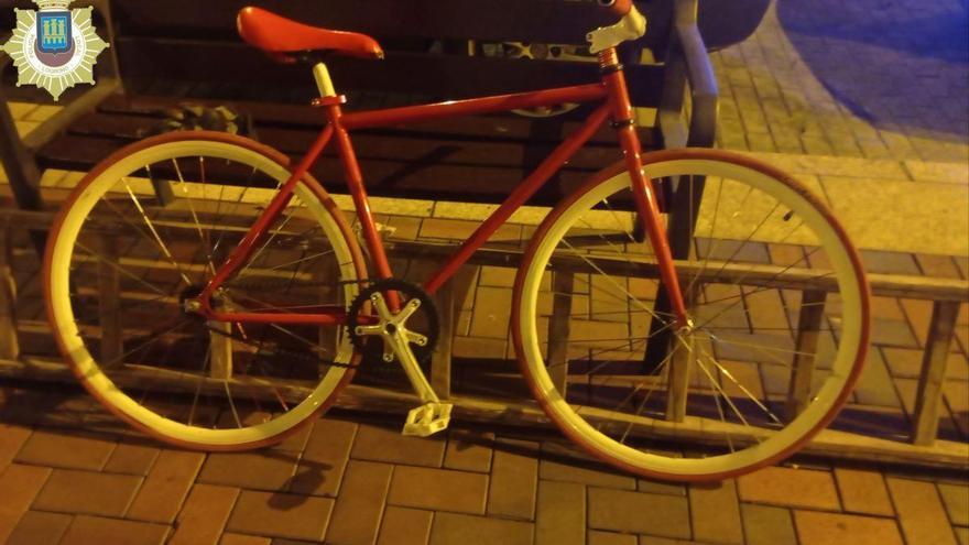bicicleta robada en poeta prudencio
