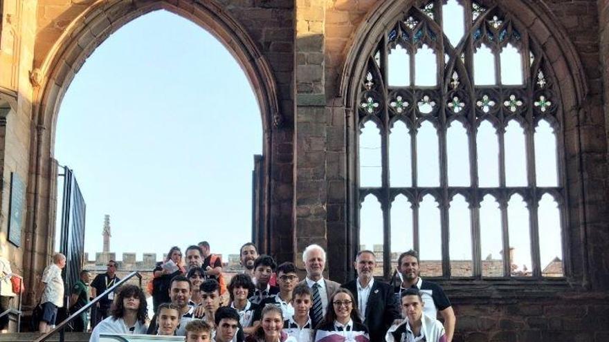 18 jóvenes de Logroño participan en los Juegos Internacionales Escolares en Inglaterra