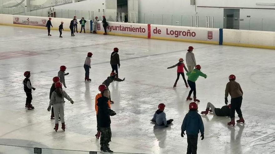 campaña escolar de patinaje sobre hielo