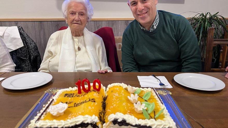 María Jesús Llanos cumple cien años