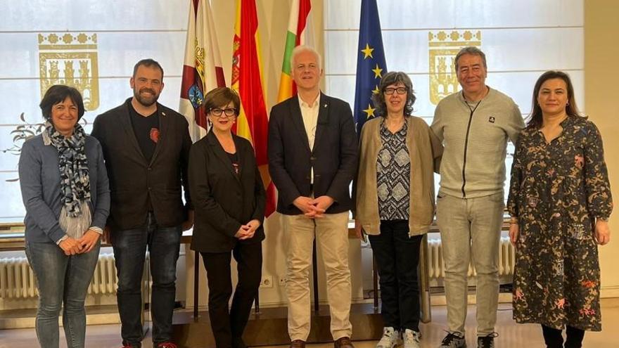 El alcalde de Logroño hace balance de la actuación en Servicios Sociales